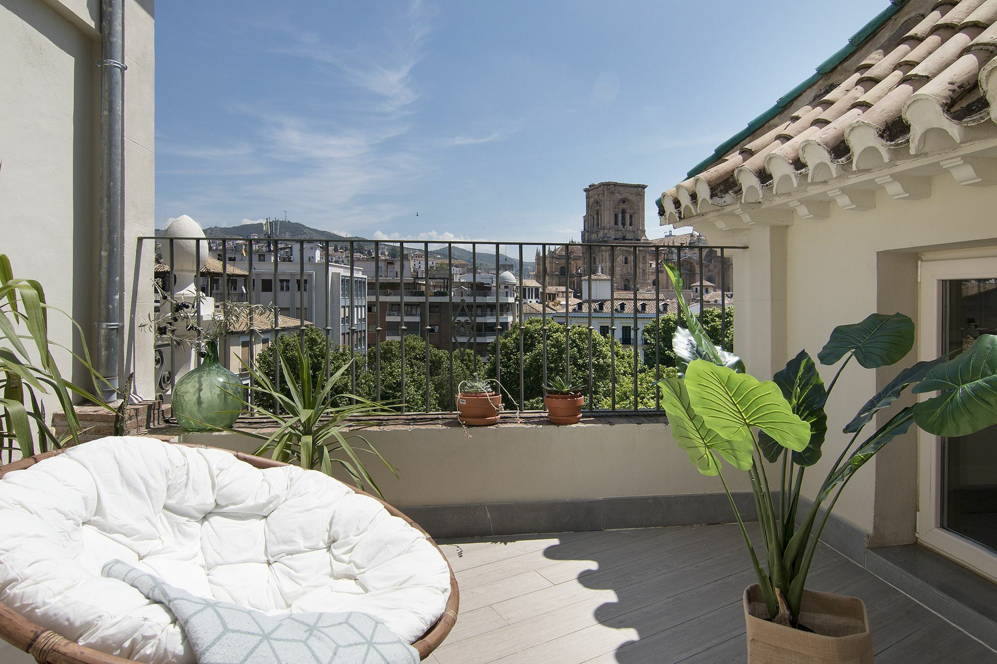 Chezmoihomes Luxury Granada Cathedral Penthouse Exterior foto